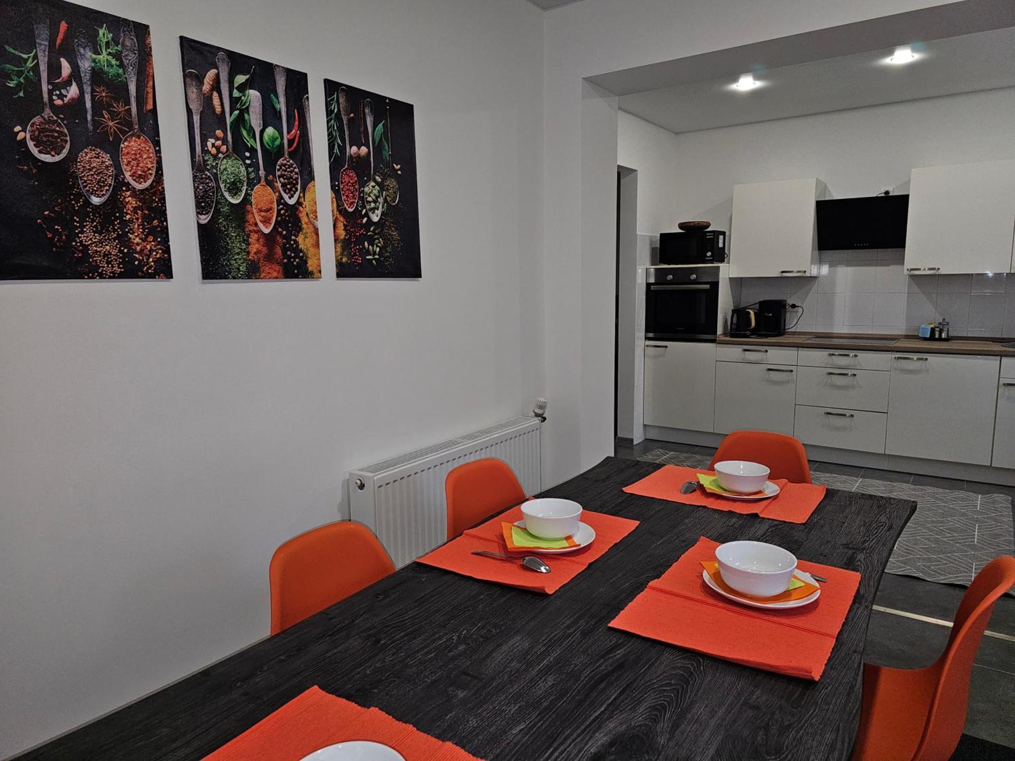 Warburg, Fewo "Sweet Home" 2,5 Zi- Eg-Separater Eingang - Parkplatz - Terasse- Komfortabel,Renoviert 外观 照片
